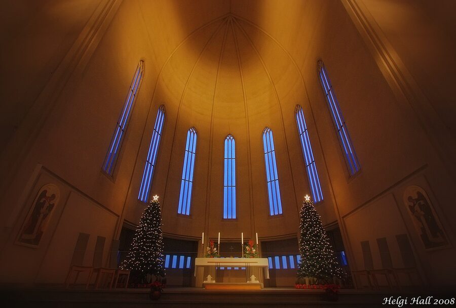A Christmas service at Hallgrímskirkja, Reykjavik