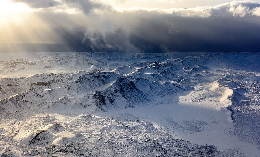The Mid-Atlantic Ridge in snow at Thingvellir, Iceland