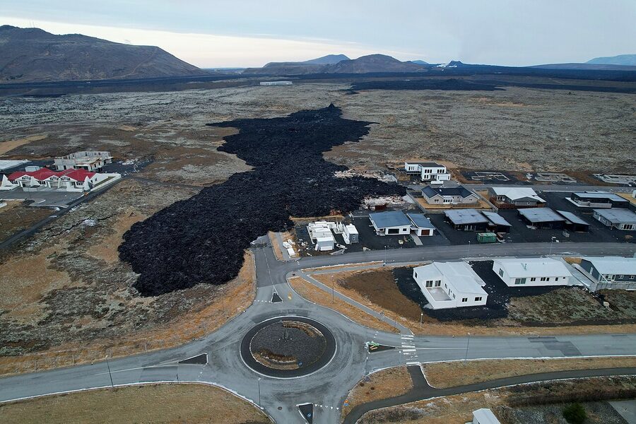 Fresh lava and steam from the 2024 Reykjanes eruption near Grindavik, Iceland