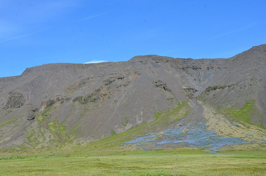 Ingolfsfjall mountain seen from Route 35