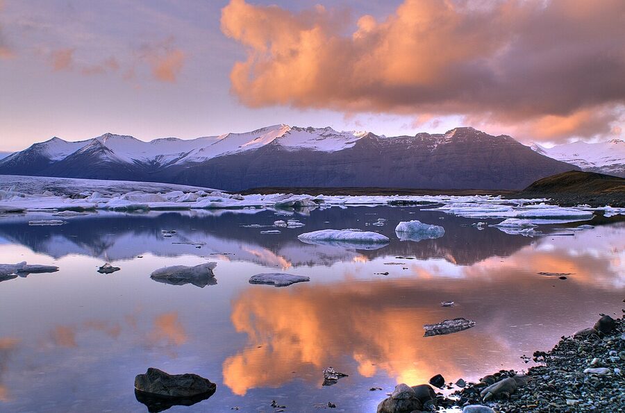 Jokulsarlon lake with floating icebergs