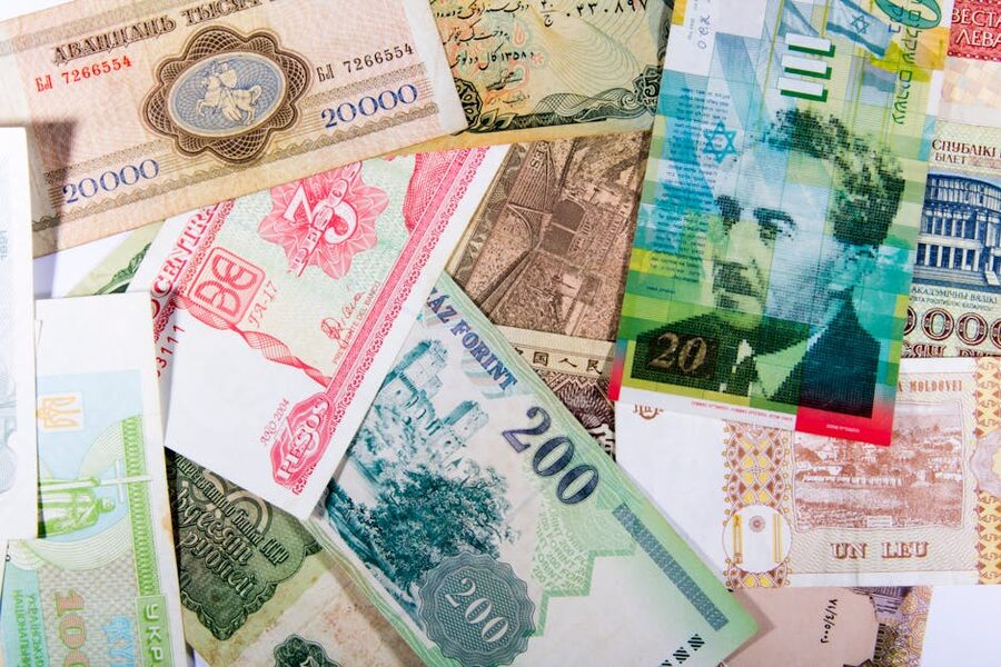 International paper currency banknotes