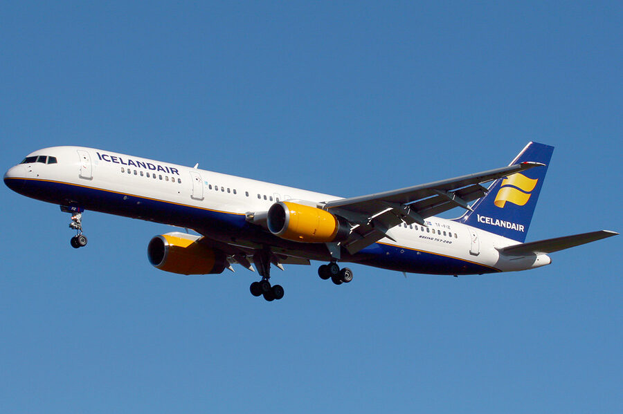 Icelandair Boeing 757-200 departing on a transatlantic Iceland route
