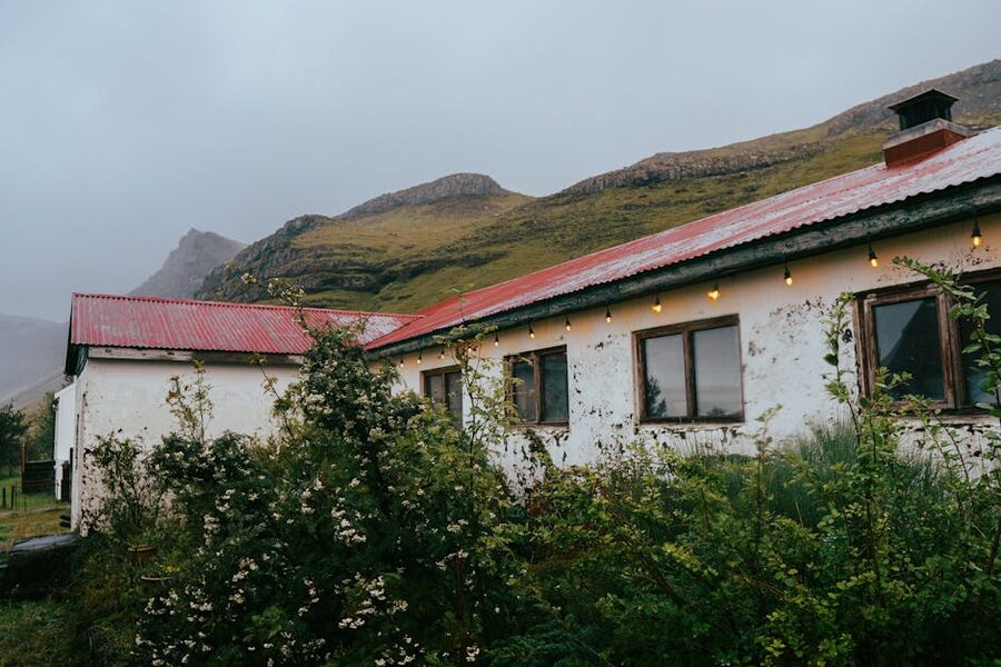 Charming rural Icelandic house at twilight