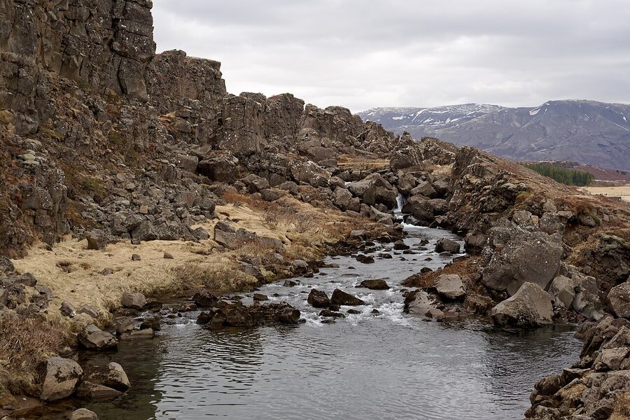 Footpath through Þingvellir National Park, Iceland