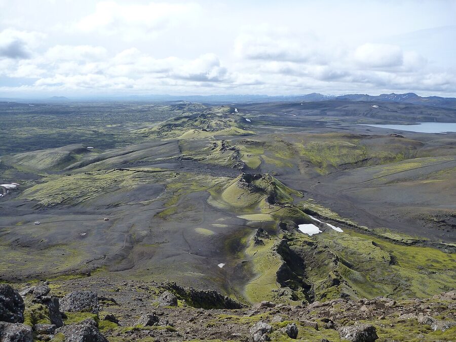 Row of craters along the Laki fissure, site of the devastating 1783 eruption