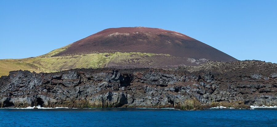 Eldfell crater rim with views over Heimaey, Iceland