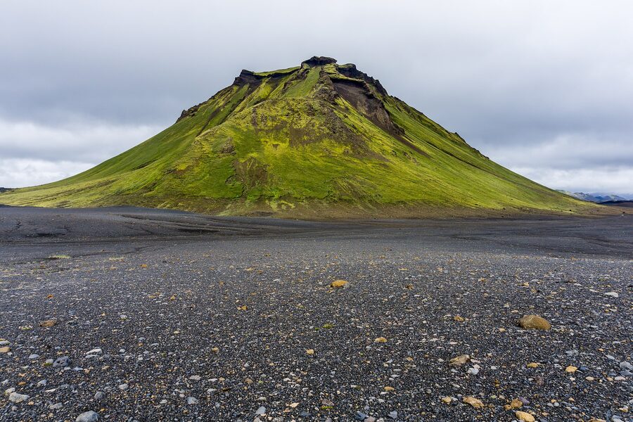 Hattfell mountain seen from Laugavegur trail