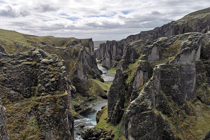 2-Day South Coast w/Glacier Hike & Jokulsarlon - Small Group Tour - Comfort, pacing, and why small-group matters