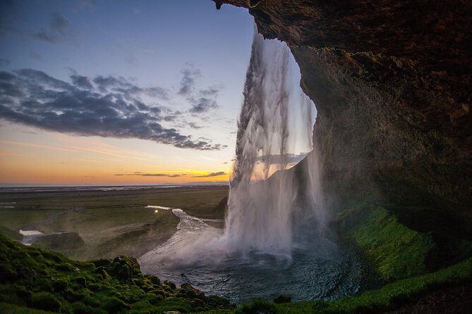 3-Day Ice Cave, South Coast, Golden Circle and Northern Lights - Reynisfjara and Basalt Drama: Waves, Columns, and Puffin Season Clues