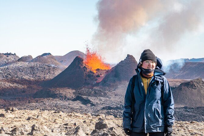 4-Day Iceland: Golden Circle, South Coast, Volcano Hike & Northern Lights - Geldingadalir volcano tour and Reykjavík time: two very different kinds of Iceland