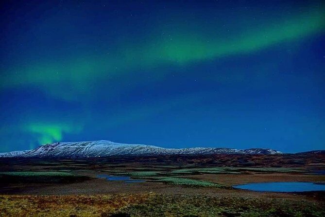 4x4 Reykjavik Northern Lights Tour with Photographer — Aurora RVK - Photographer support: what you might get for photos