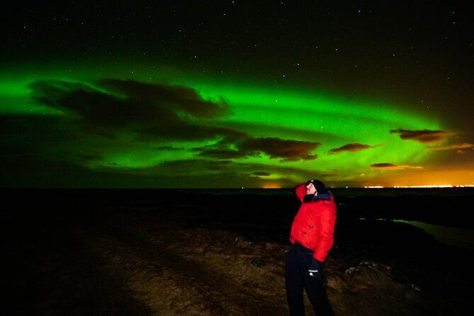 4x4 Reykjavik Northern Lights Tour with Photographer — Aurora RVK - Pickup in Reykjavik: what the evening schedule feels like