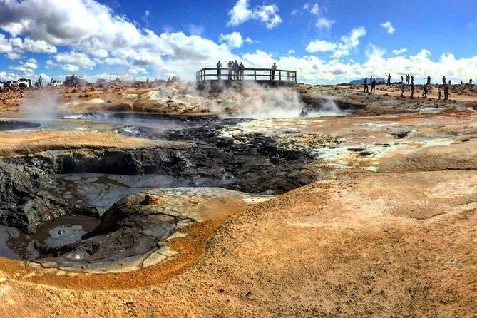 7 Day Around Iceland Tour- PRIVATE TOUR - Golden Circle with Þingvellir, Geysir, Gullfoss, and Friðheimar