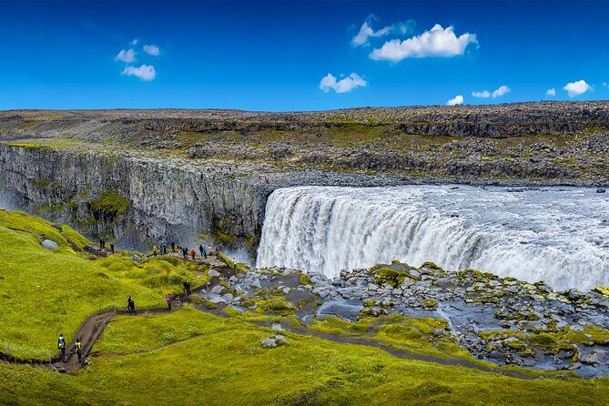 7-Day Small Group Journey Around Iceland - Day 6: Golden Circle—Gullfoss, Geysir Strokkur, and Þingvellir’s Tectonic Rift