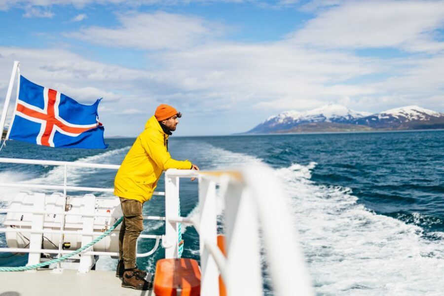 Akureyri: 3-Hour Classic Whale Watching Tour by Ship - Who this tour suits best (and who should adjust expectations)