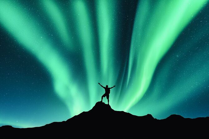 Akureyri Northern Light Tour - The Group Size Advantage: Why Max 34 Works Better Than You’d Think