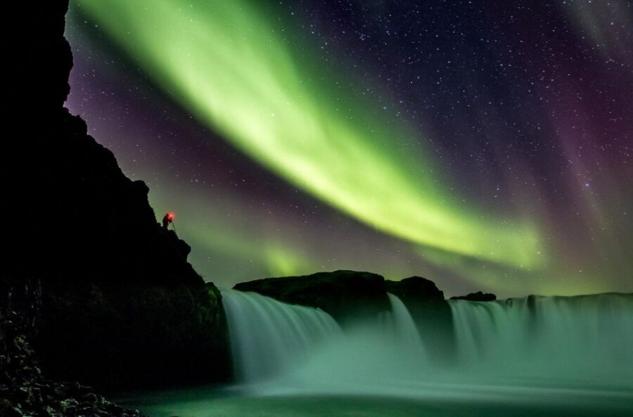 Akureyri: Northern Lights Photography Tour - Possible extra stops: culture and lava country moments