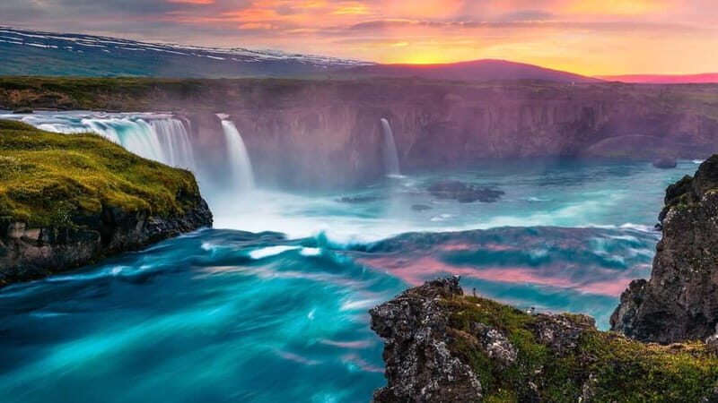 Akureyri Port: Godafoss Waterfall Guided Tour with Pickup - From cruise harbor to bus: what the Akureyri pickup is really like
