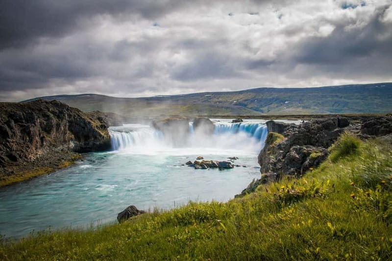 Akureyri Port: Myvatn Nature Baths & Godafoss Waterfall Tour - Mývatn Nature Baths: the Blue Lagoon vibe without the mega-resort feel