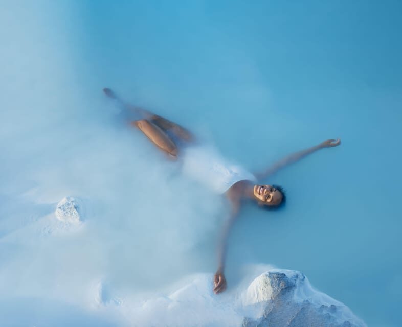 Blue Lagoon: Admission Package with Drink, Towel, and Mask - Arrival at Svartsengi: What the First 15 Minutes Are Like