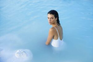 Blue Lagoon: Premium Admission with Drinks and Face Masks - From Keflavík to the lava corridor: arriving ready for the soak