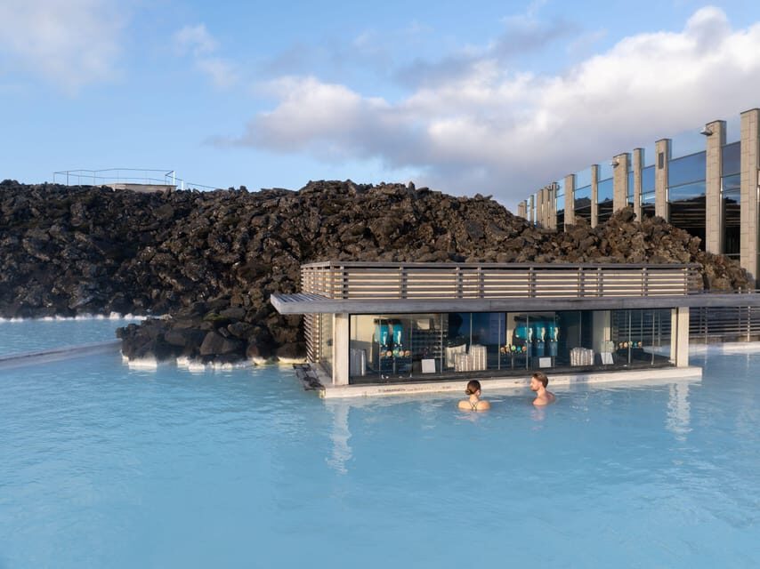 Blue Lagoon: Premium Admission with Drinks and Face Masks - In-water mask bar: the trio of face masks you sample