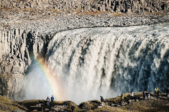 Cruise Tour Godafoss and Myvatn Lake and Dettifoss Small Group - Comfort, timing, and the guide-voice you may hear