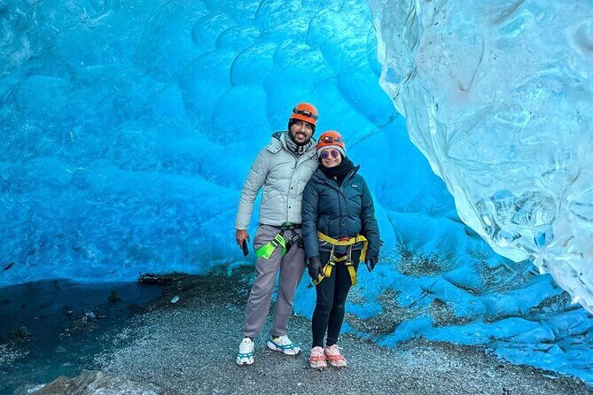 Crystal Blue Ice Cave – Super Jeep From Jökulsárlón Glacier Lagoon