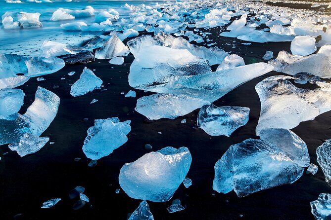 Diamond Beach & Jökulsárlón Floating Glacier Guided Day Tour - Private Southern Iceland Route: what this day trip is really about