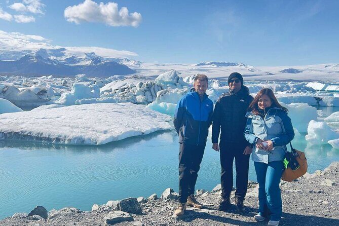 Diamond Beach & Jökulsárlón Floating Glacier Guided Day Tour - Guides and pace: Tomas and Sultan’s impact on your day