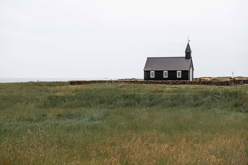 From Grundarfjordur: Snaefellsnes Peninsula Half-Day Tour - The guide and driver factor: why it affects the whole ride