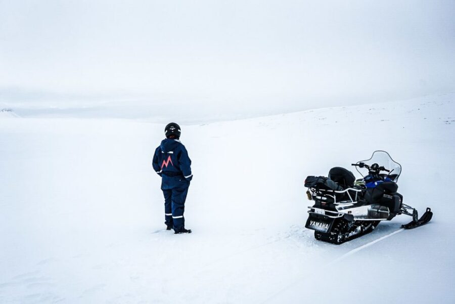 From Gullfoss: Langjökull Glacier Snowmobile Tour - From Gullfoss Café to the highlands: why the ride-up matters