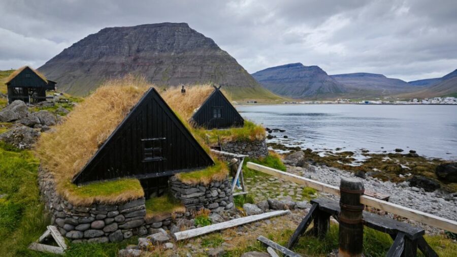 From Reykjavík: 3-Day Tour of the Wild Westfjords - The meals reality: how to handle lunch and dinner on your own