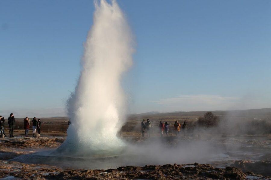 From Reykjavik: 4-Day Blue Ice Cave and Northern Lights Tour
