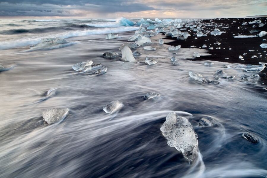 From Reykjavik: 6-Day Small Group Tour of Iceland - Golden Circle Day: Gullfoss, Geysir, and Þingvellir With Real Context