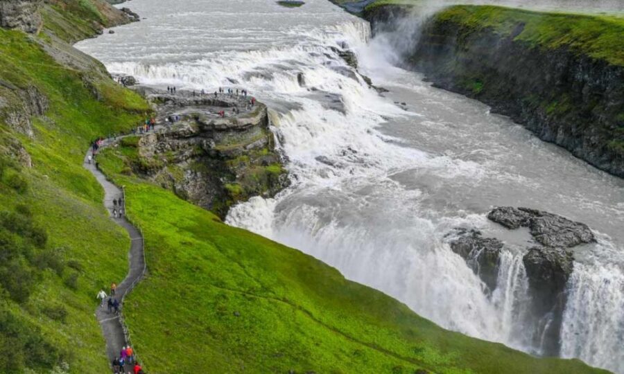 From Reykjavík: Full-day Golden Circle & Horse Riding Tour - Riding Icelandic horses: smooth, small, and made for newcomers
