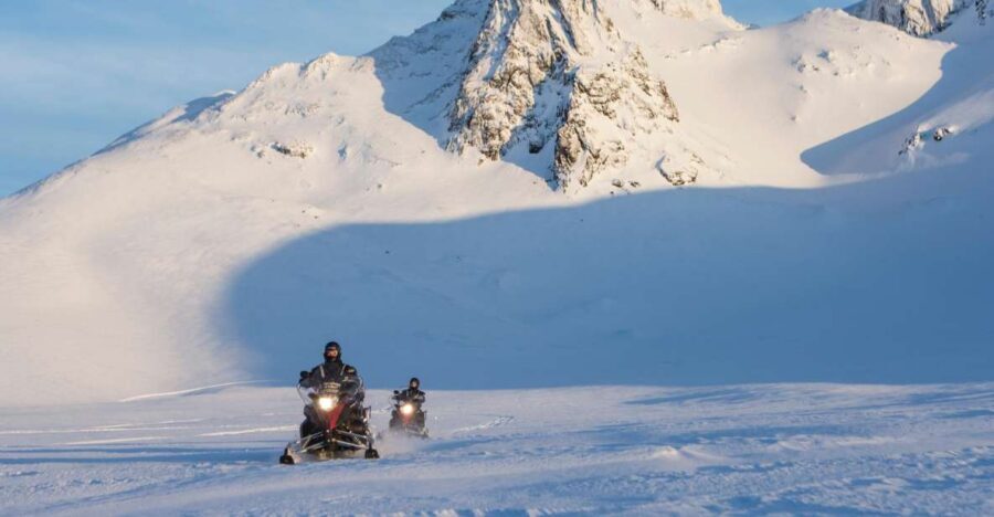 From Reykjavik: Golden Circle and Glacier Ice Cave Tour - Thingvellir National Park: where the earth is splitting