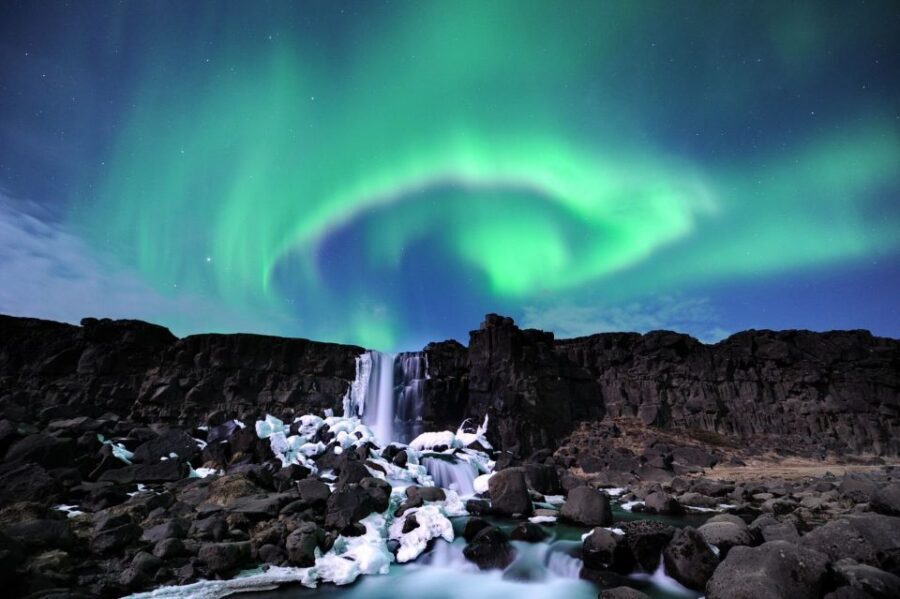 From Reykjavik: Golden Circle and Northern Lights Combo - Gullfoss Waterfall: The 32-Meter Drop and the Best Angles