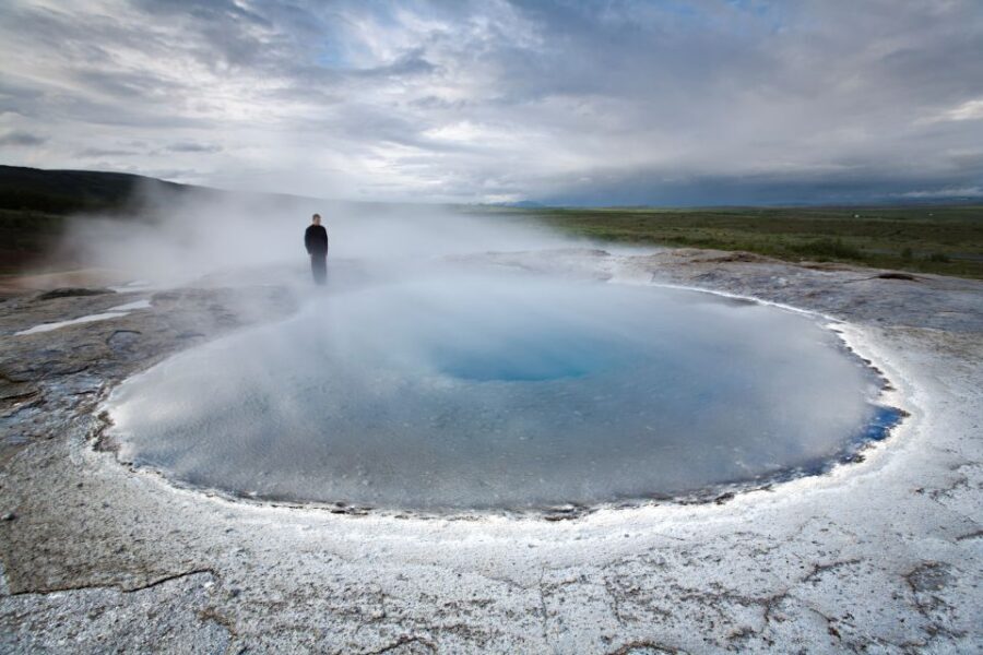 From Reykjavik: Golden Circle and Northern Lights Combo - Guides, Drivers, and the Human Side of This Tour