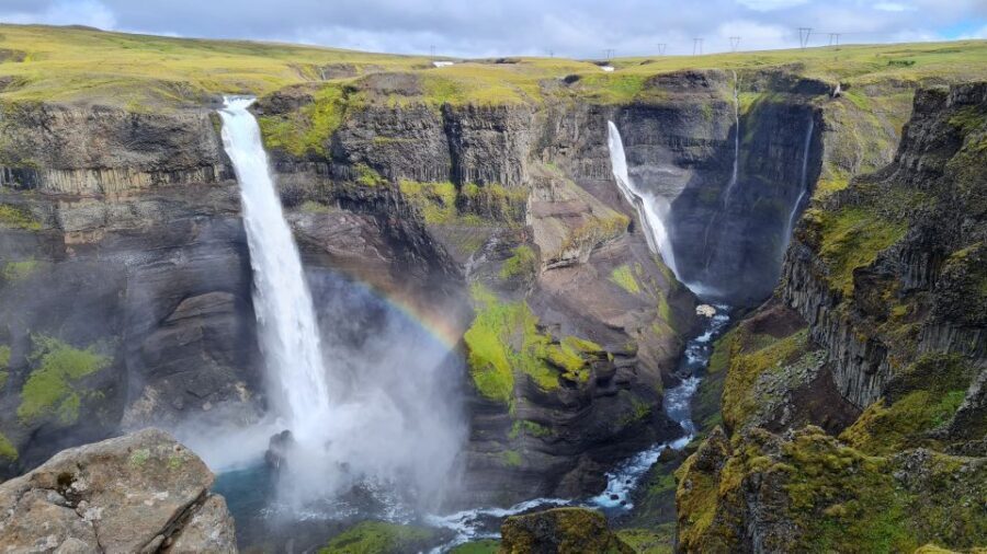 From Reykjavik: Highlands Jeep Tour & Landmannalaugar Hike - Landmannalaugar: the hike that feels like walking on another planet