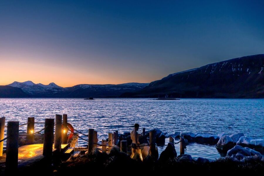 From Reykjavik: Hvammsvík Hot Spring with Transportation - Food and the little extras that make the half-day work