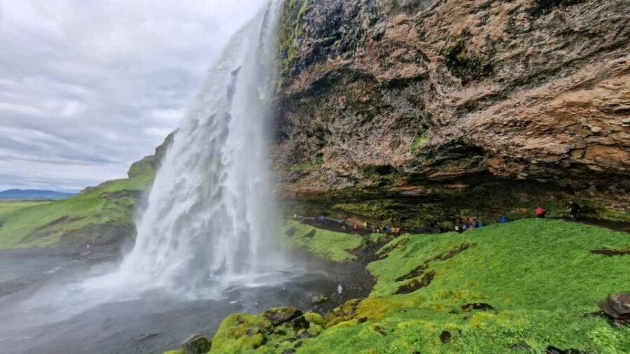 From Reykjavík: Katla Ice Cave and South Coast Tour - Vík break time: a useful breather before the waterfall circuit