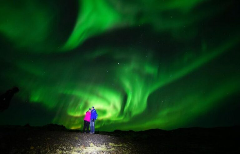 From Reykjavík: Northern Lights Super Jeep Tour