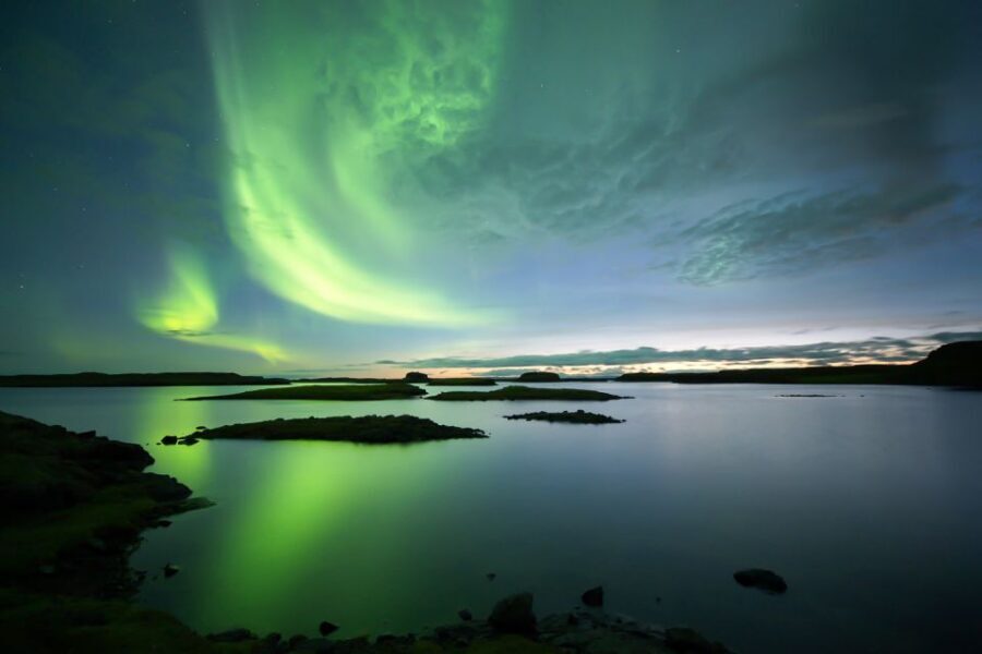 From Reykjavik: Northern Lights Tour - Searching Multiple Viewing Spots: How Weather Changes the Game