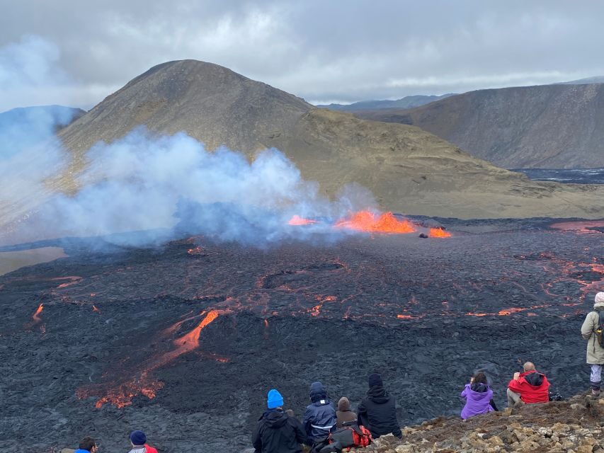 From Reykjavik: Reykjanes Geopark Tour and Sky Lagoon Visit - Sky Lagoon after the hike: what the 7-Step Spa Ritual is like