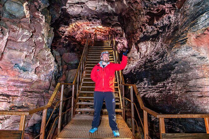 From Reykjavík: The Lava Tunnel tour with Round-trip Transfer - The Guide Makes the Difference