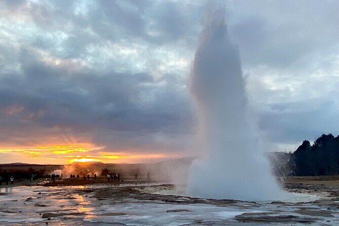 Full Day Golden Circle - Guided Tour - Timing, pacing, and weather: how to think about an 8-hour day