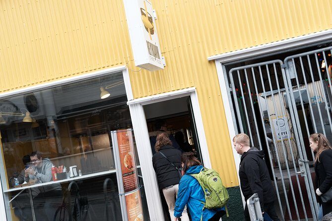 Funky History Walking Tour in Reykjavik - With local storyteller - Why this Reykjavik walking tour works so well