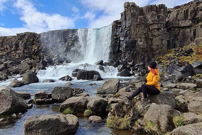 Geological Golden-Circle Tour / Small group adventure - Kerið Crater: The Volcanic Clock and the Color Show